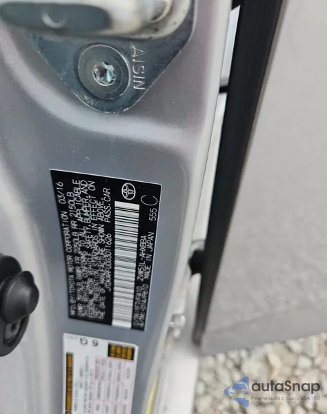 2016 Toyota Prius z USA, uszkodzony, nr VIN JTDKARFU0G3011626